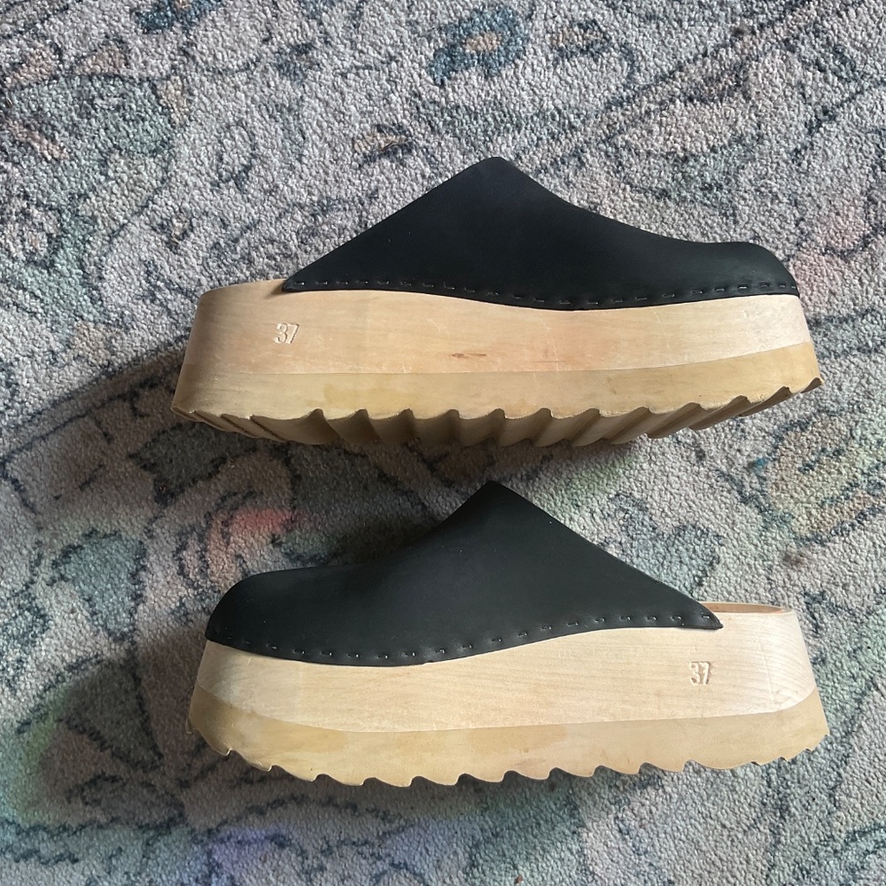 Bryr Clogs Chonk in Black size 7 (lightly worn) - Picture 3 of 5
